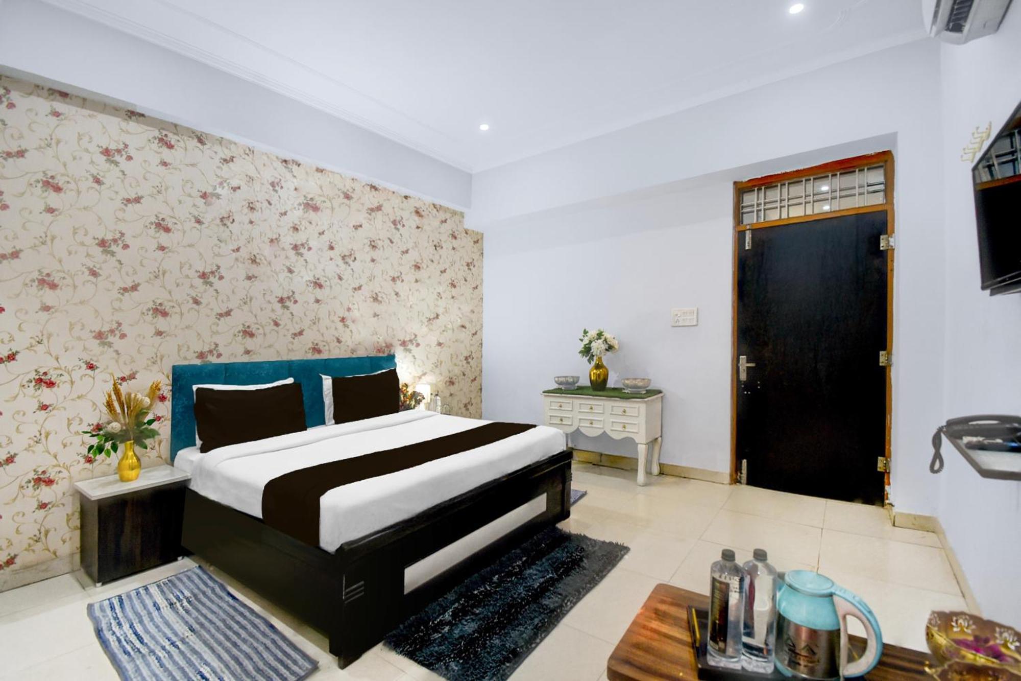 O The Nine Jaipur