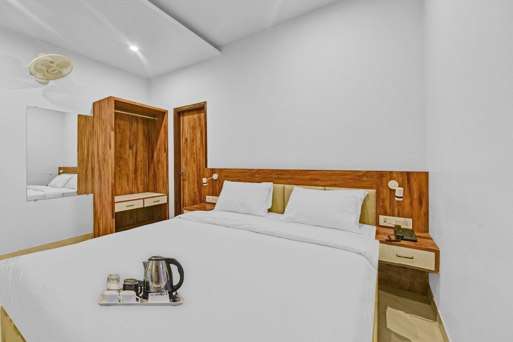 Hotel Townhouse The Circle 4*