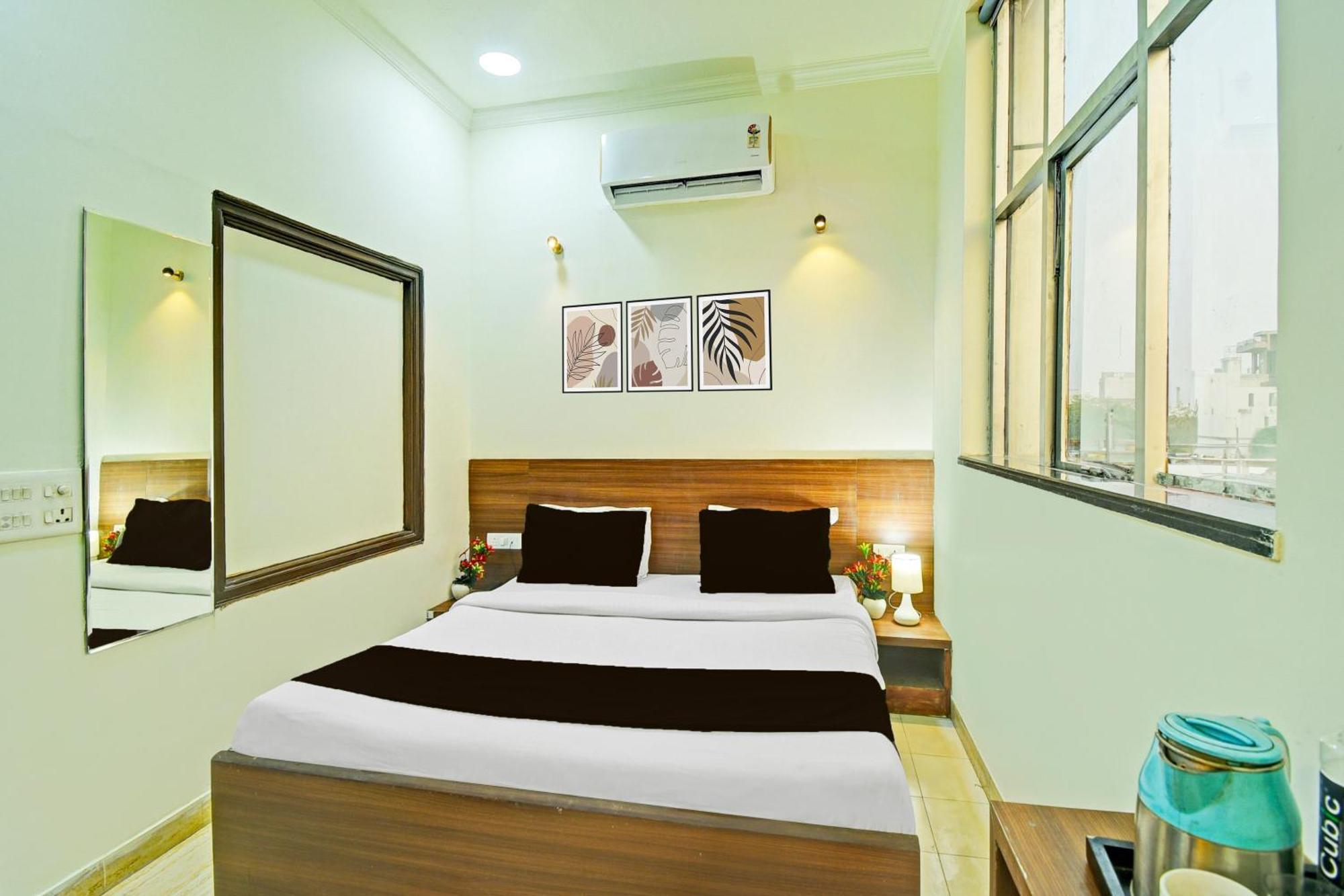 Super Townhouse Jln Marg Formerly Ritz Residency Hotel