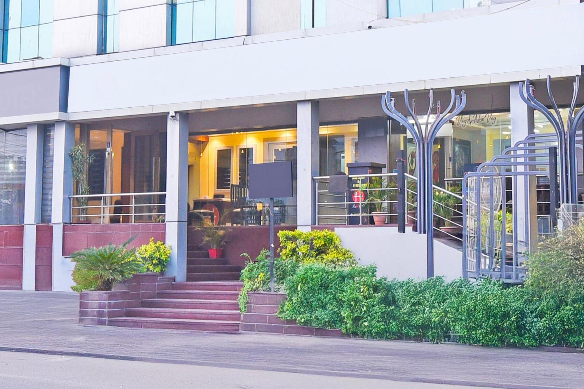 Super Townhouse Jln Marg Formerly Ritz Residency 3*