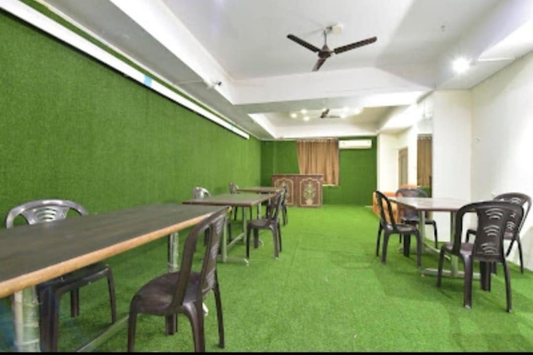 Hotel Collection O Rajwada Palace
