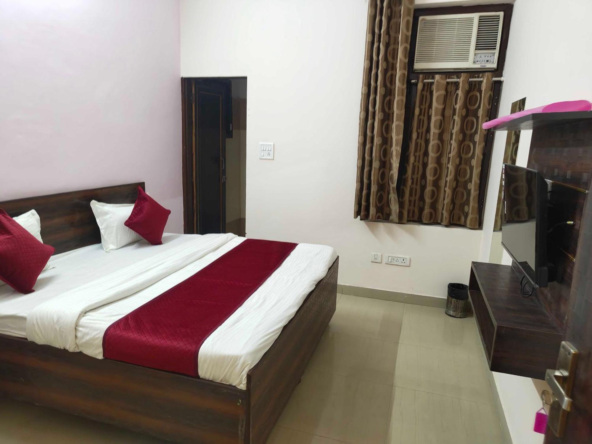 Kartik Hotel 3*