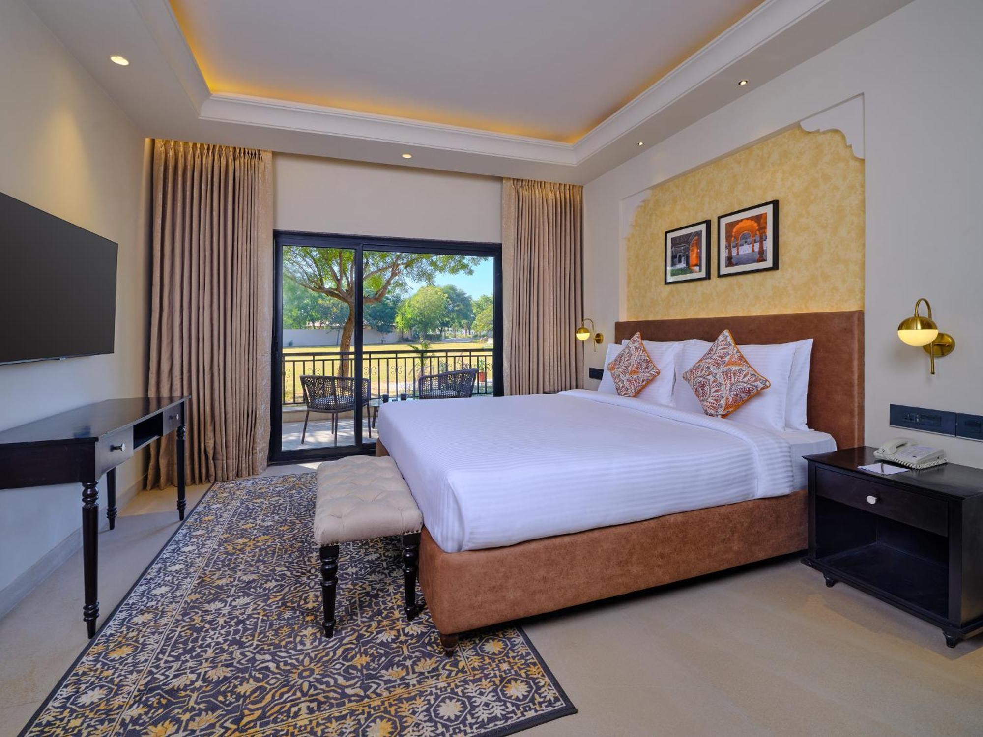 Pride Amber & Convention Centre Resort 4*