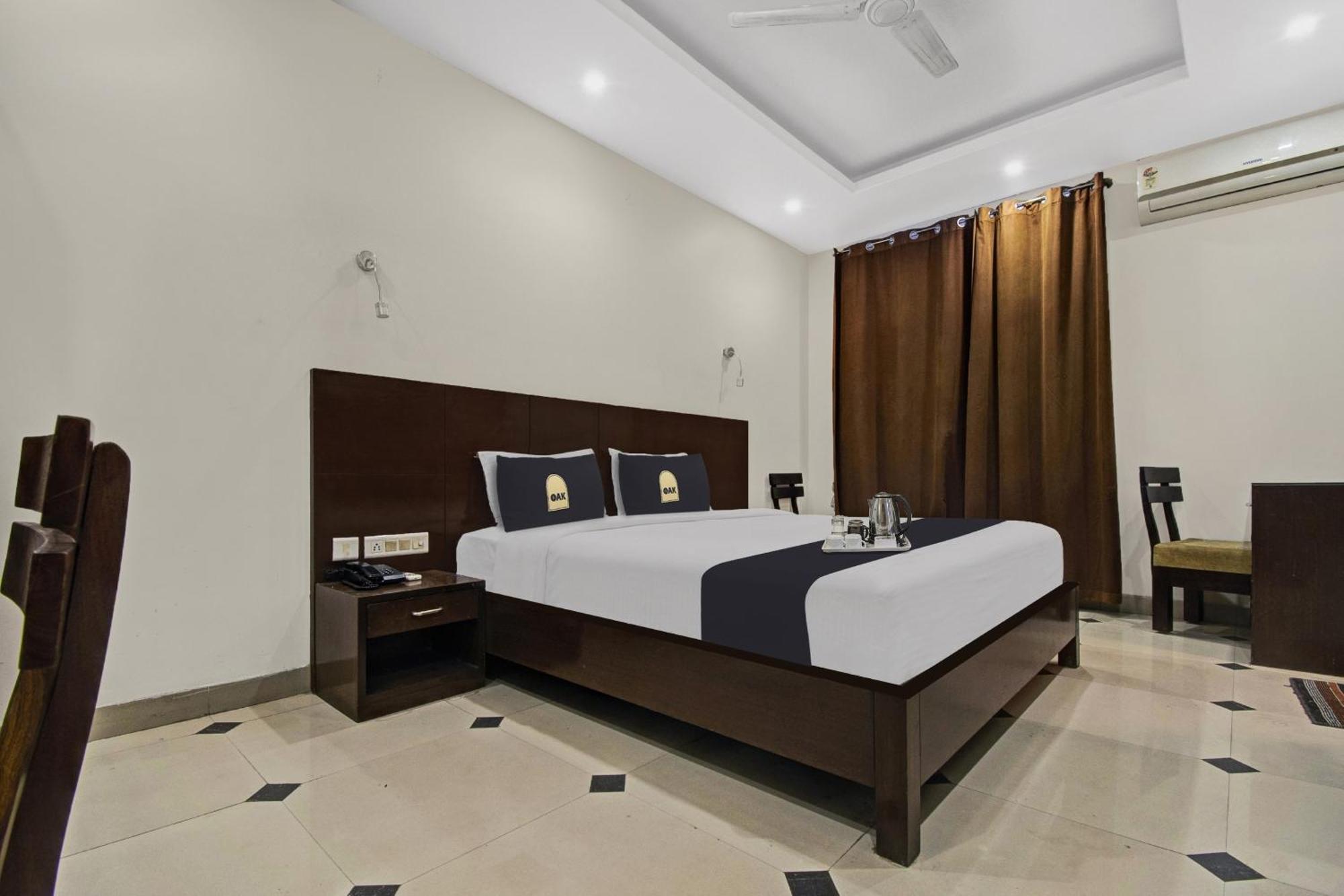 Hotel Super Townhouse Oak Heritage Heights Jaipur