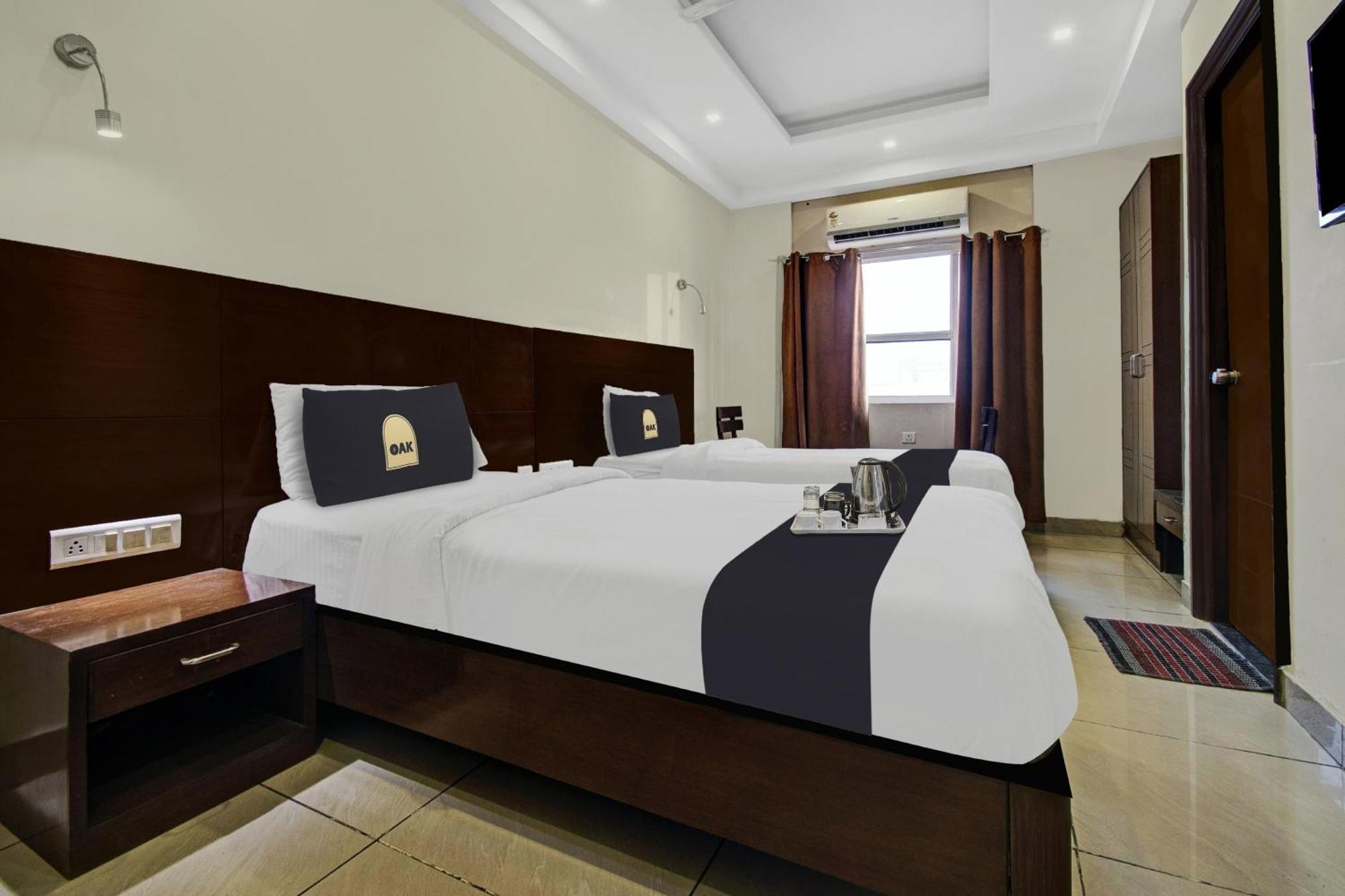 Hotel Super Townhouse Oak Heritage Heights *