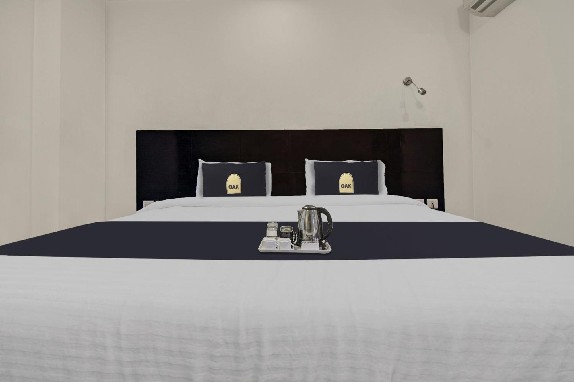Hotel Super Townhouse Oak Heritage Heights