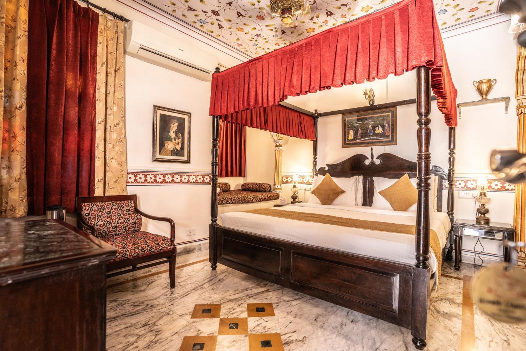 Umaid Bhawan - A Heritage Style Boutique Hotel 4*