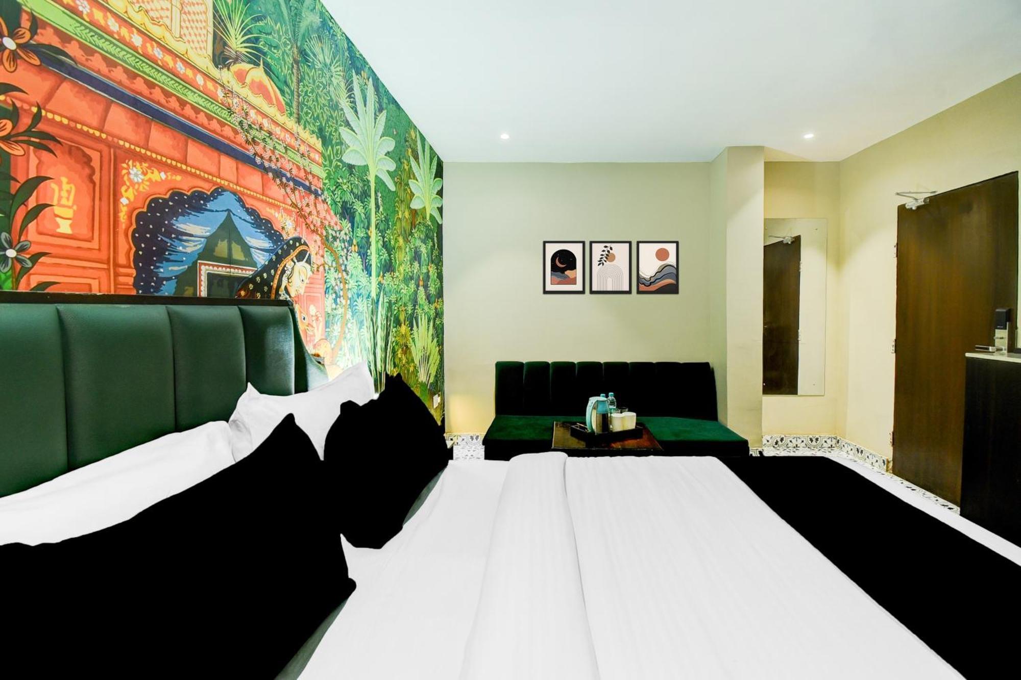 Hotel Townhouse Chandpole Metro Station Formerly Raghuraj Palace 3*