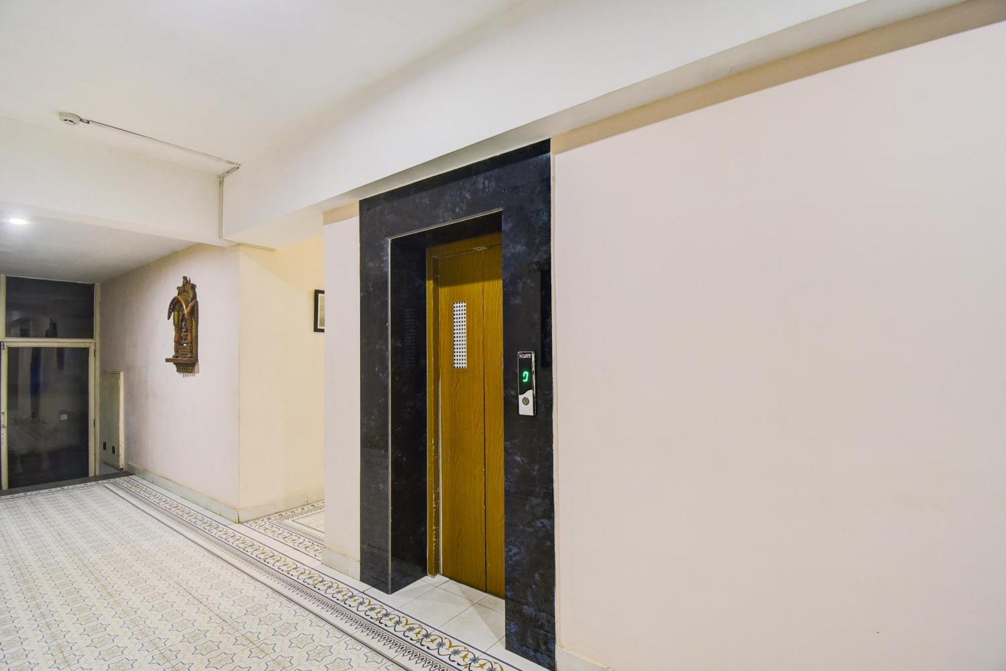 Townhouse Chandpole Metro Station Formerly Raghuraj Palace