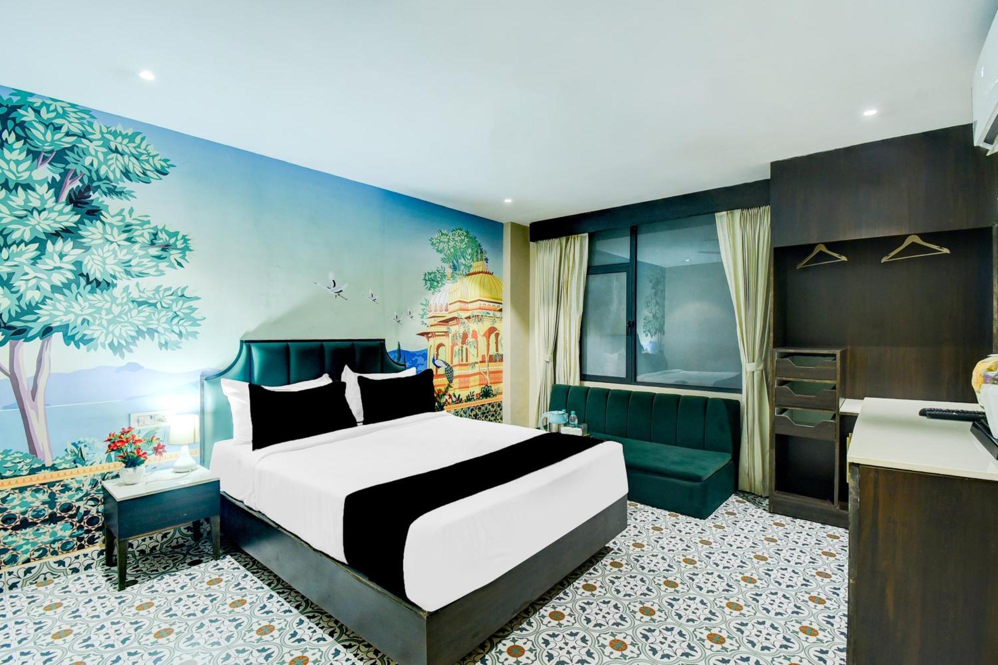 Hotel Townhouse Chandpole Metro Station Formerly Raghuraj Palace Jaipur