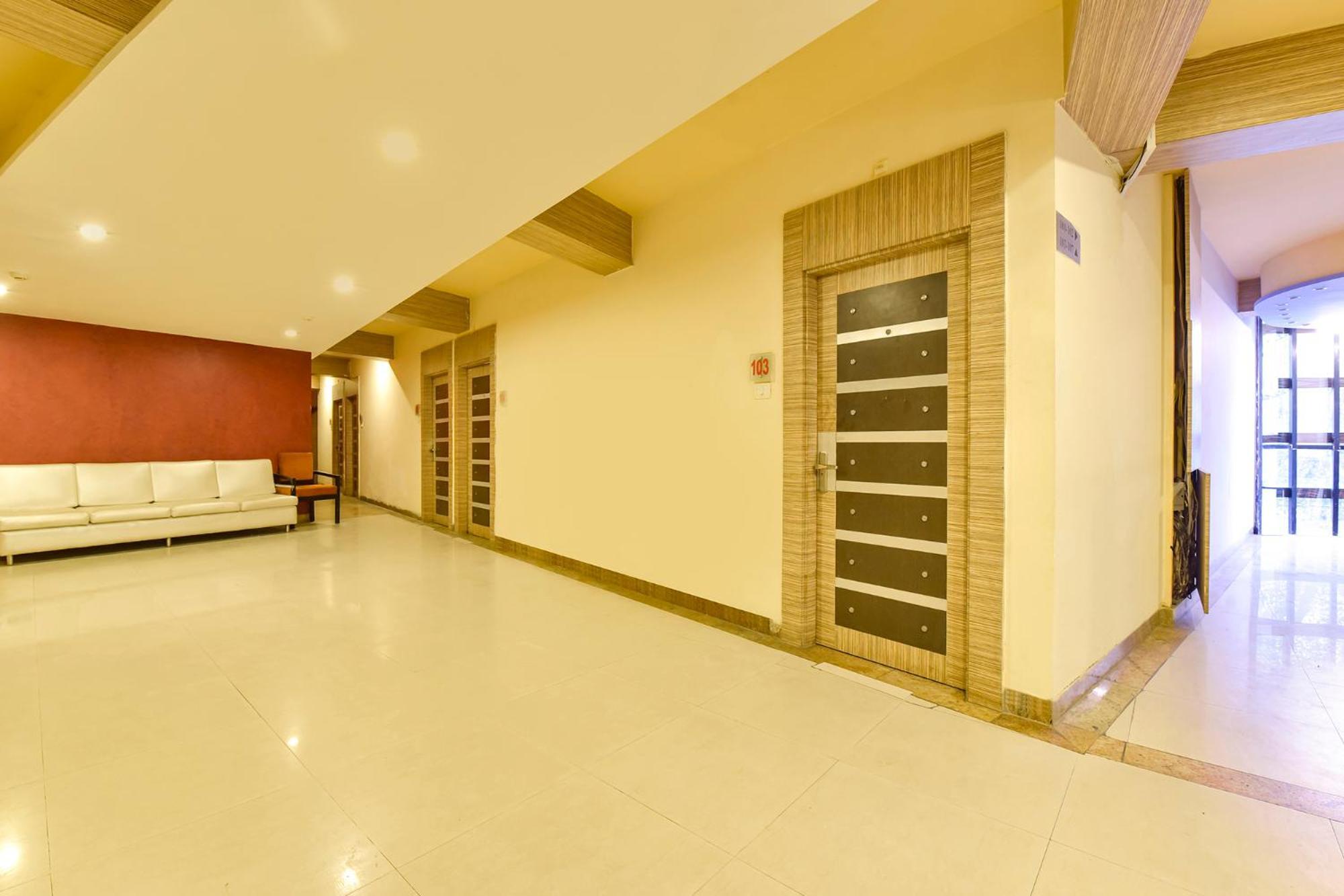Fabhotel Apex Intercontinental - Raja Park Hotel
