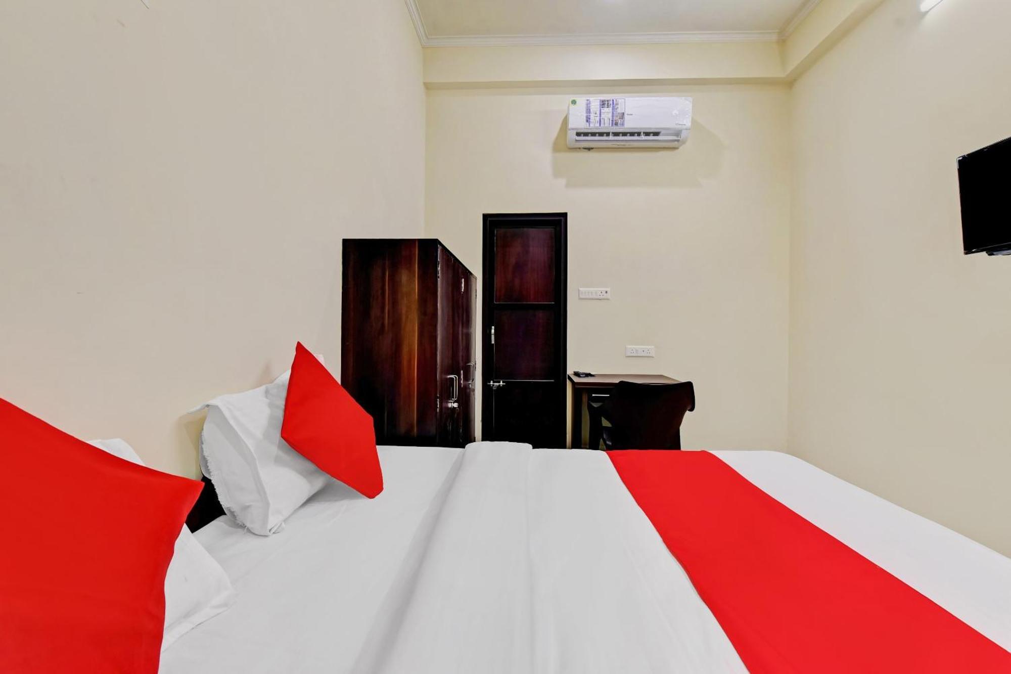 Hotel O Arn Plaza