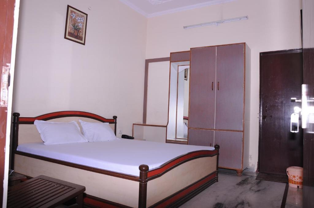 Mansarovar Palace Hotel Jaipur