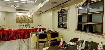 Oyo 15359 Kachandeep Hotel Jaipur