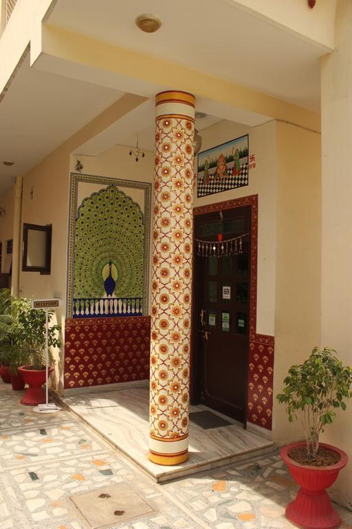 Guest house Vinayak *