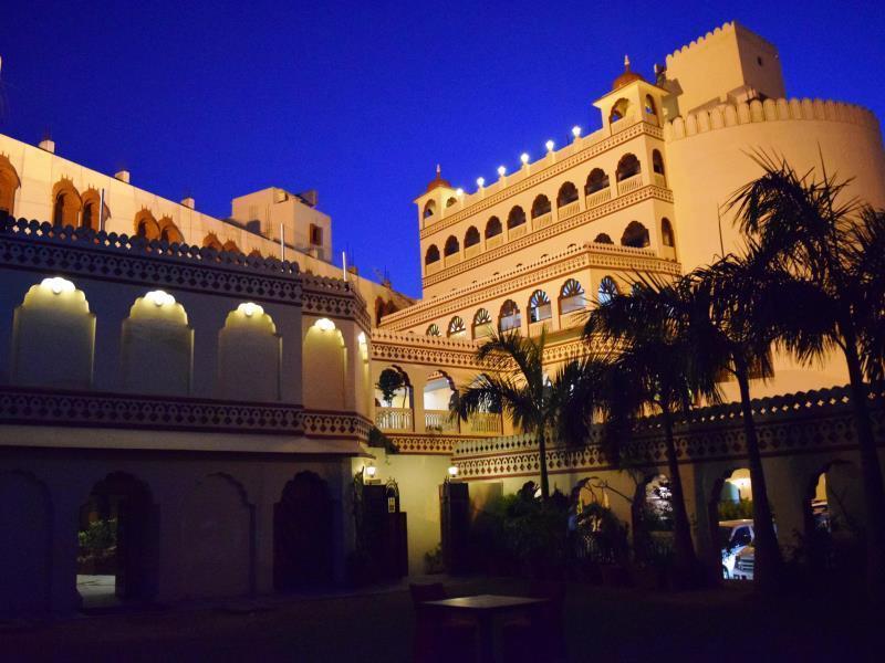Hotel Chandragupt