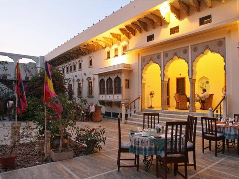 Hotel Dera Mandawa Jaipur