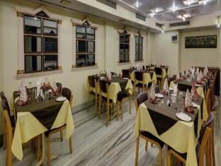 Oyo 15359 Kachandeep Hotel 3*