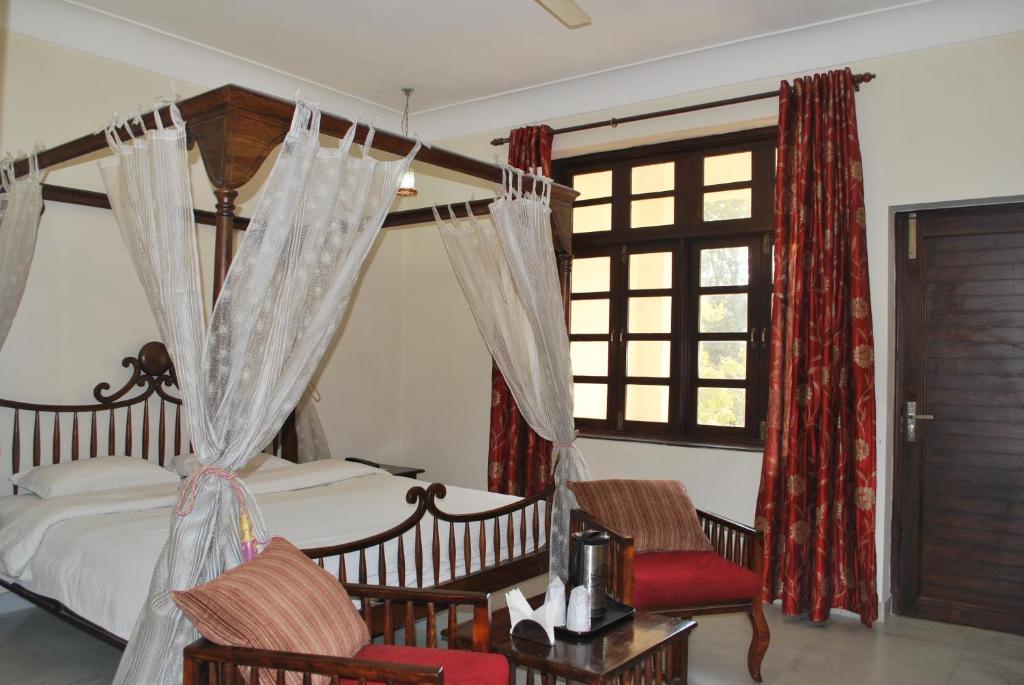 Hotel H R Palace Jaipur