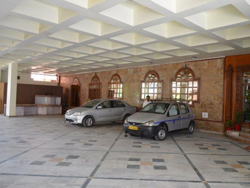 Hotel Maharani Plaza