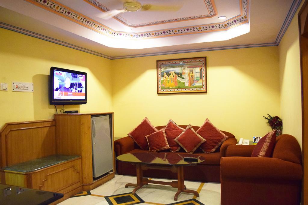 Hotel Chandragupt