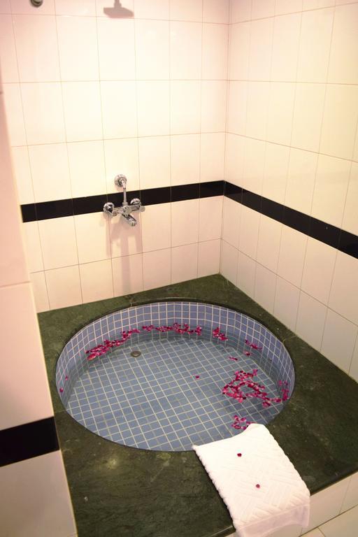 Hotel Chandragupt Jaipur