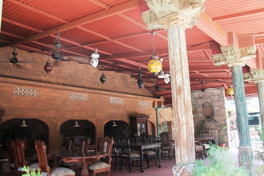 Hotel Naila Bagh Palace Heritage 4*