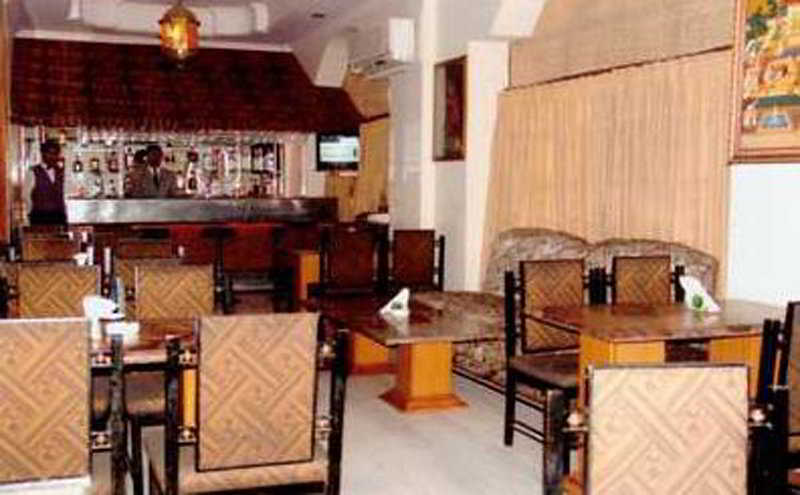Hotel Maharani Plaza