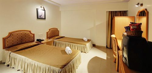 Hotel Oyo 15359 Kachandeep