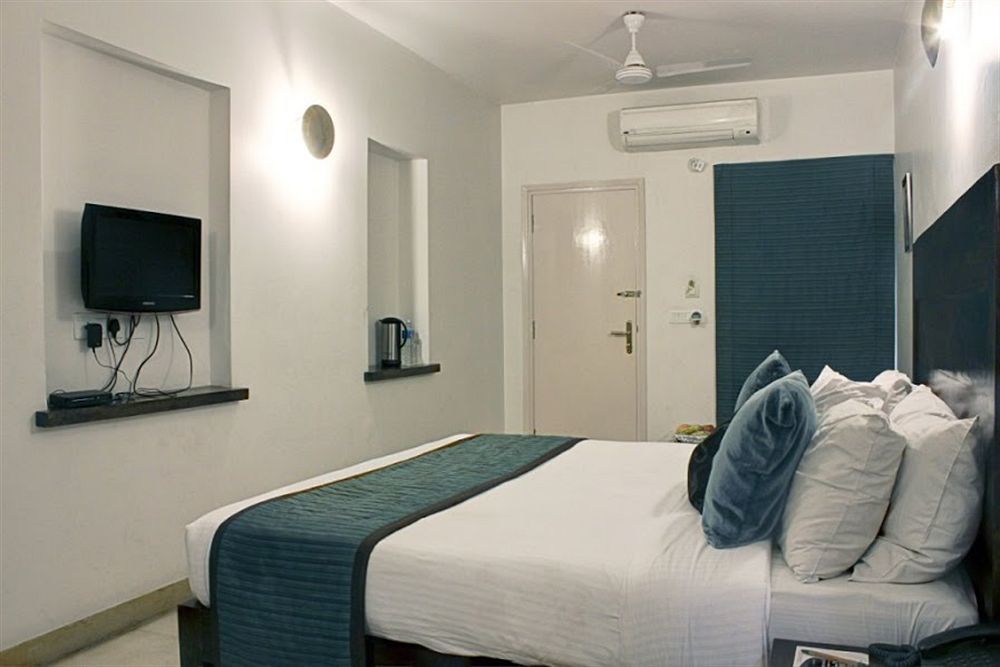 Devraj Niwas Hotel 3*
