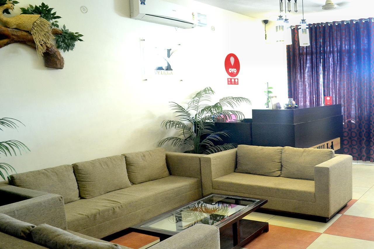 Hotel Oyo 4647 Hari 2*