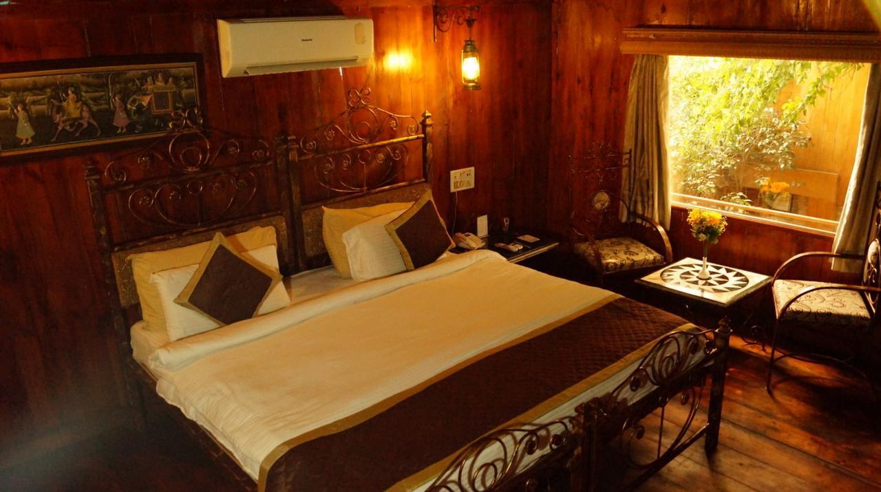 Resort The Heritage Village & 4*