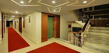Oyo 15359 Kachandeep