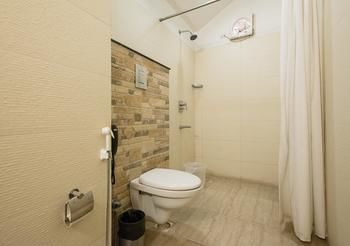 Oyo Premium World Trade Park Hotel 3*