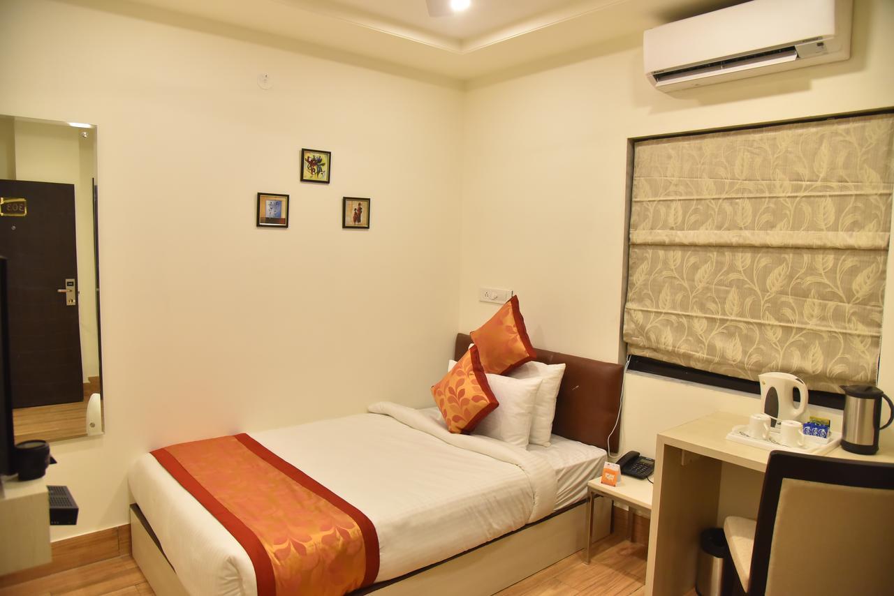 Rnb Select Vijay Palace 2* Jaipur