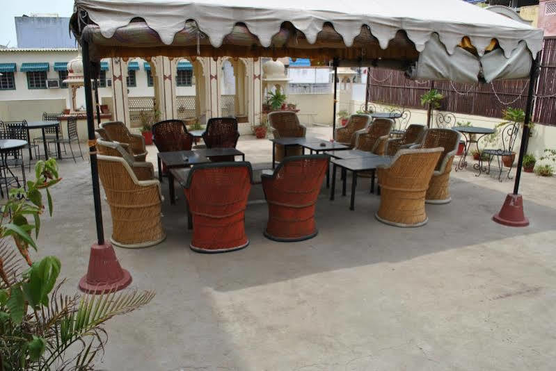 Guest house Vinayak *