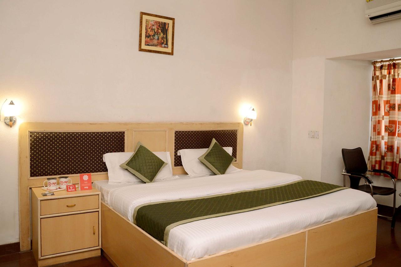 Oyo 6327 Hill View Hotel 2*
