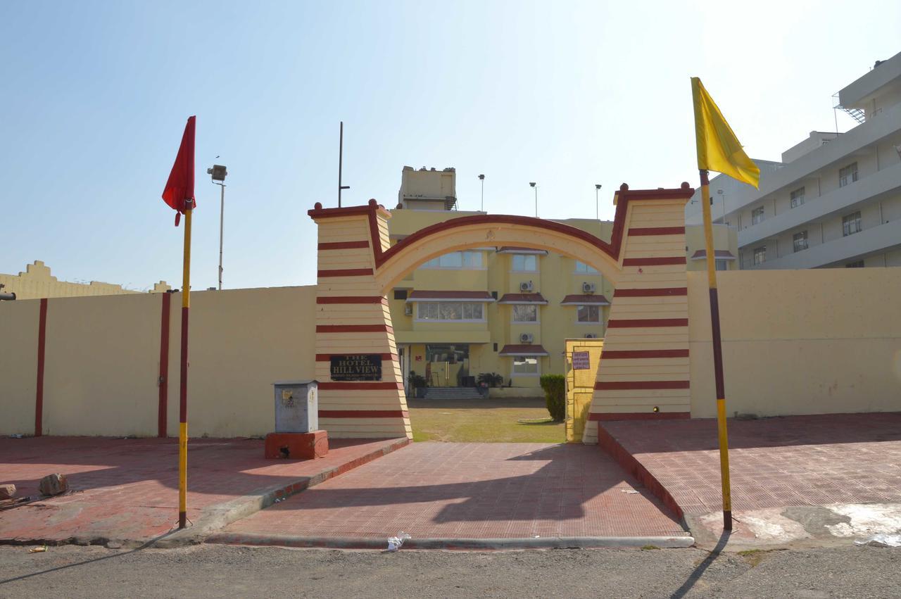 Oyo 6327 Hill View Hotel Jaipur
