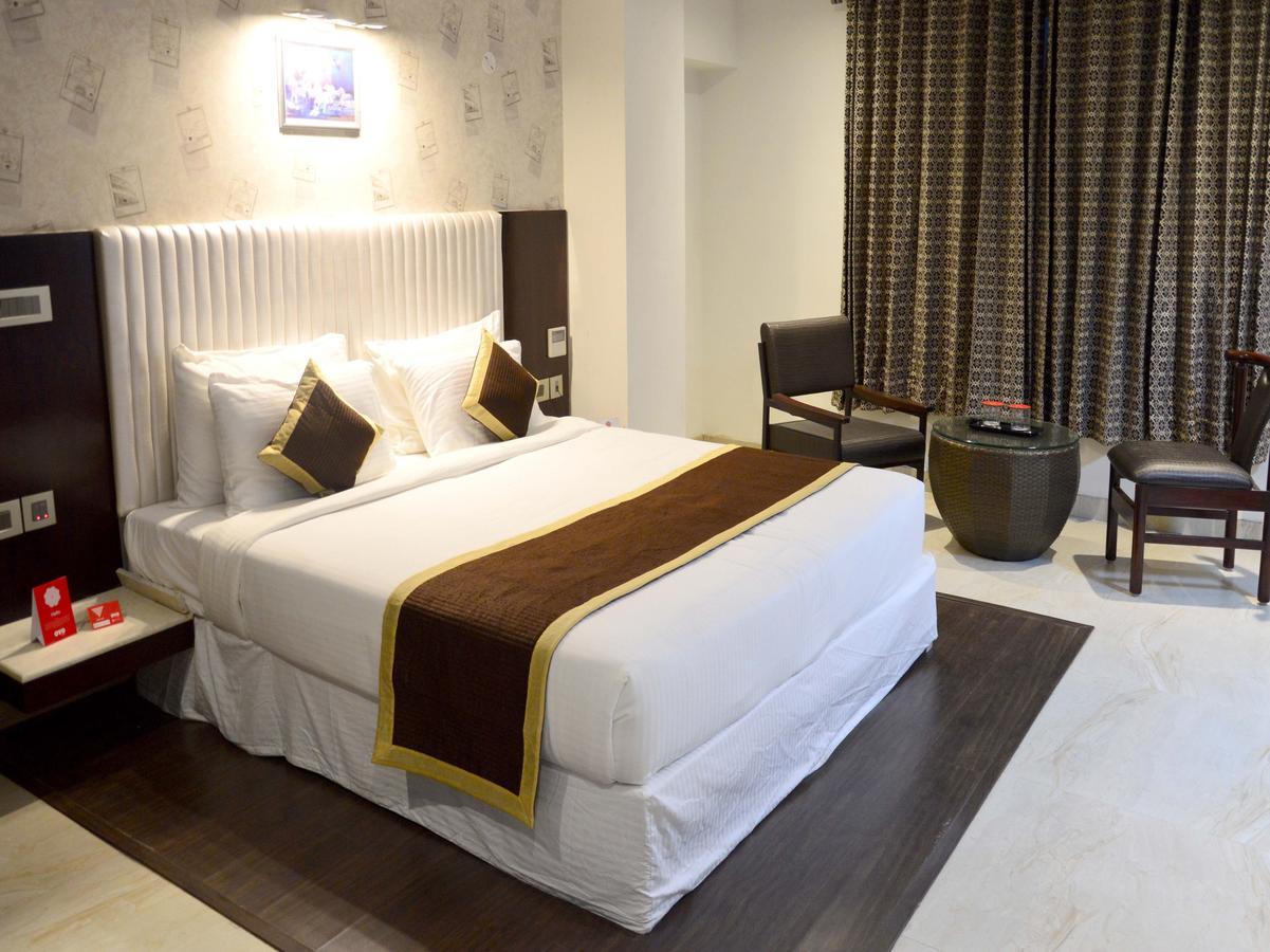 Hotel Oyo 7130 Broadway