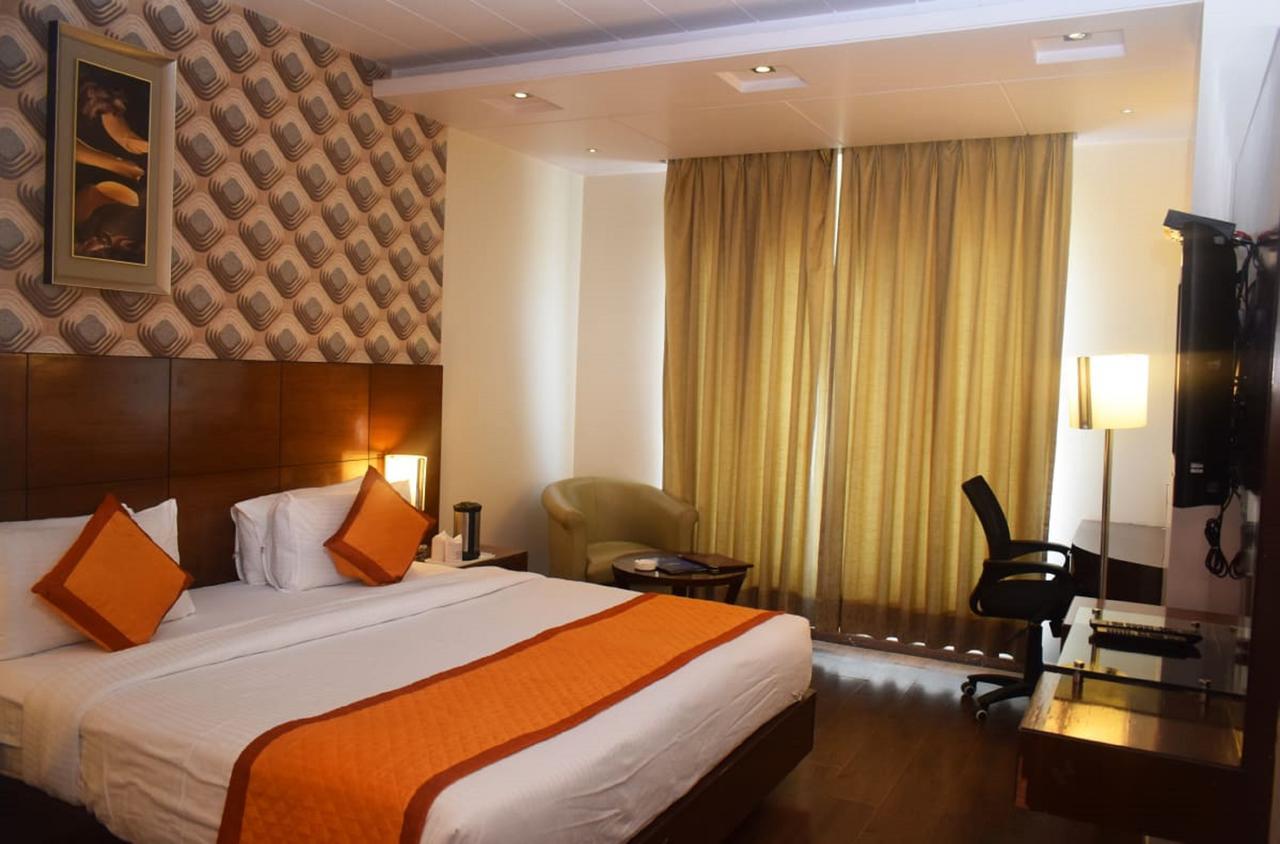 Shyam Paradise Hotel 3*