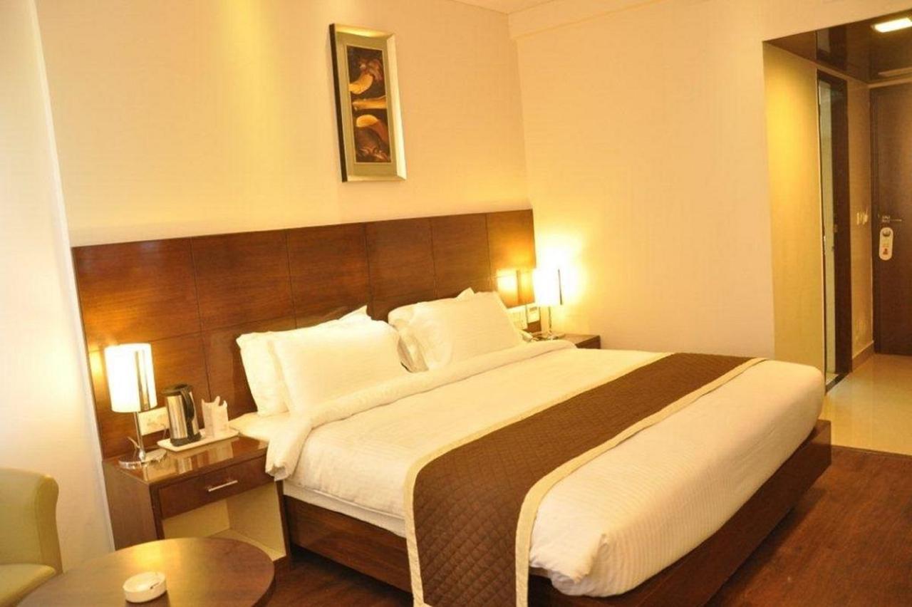 Shyam Paradise Hotel 3*