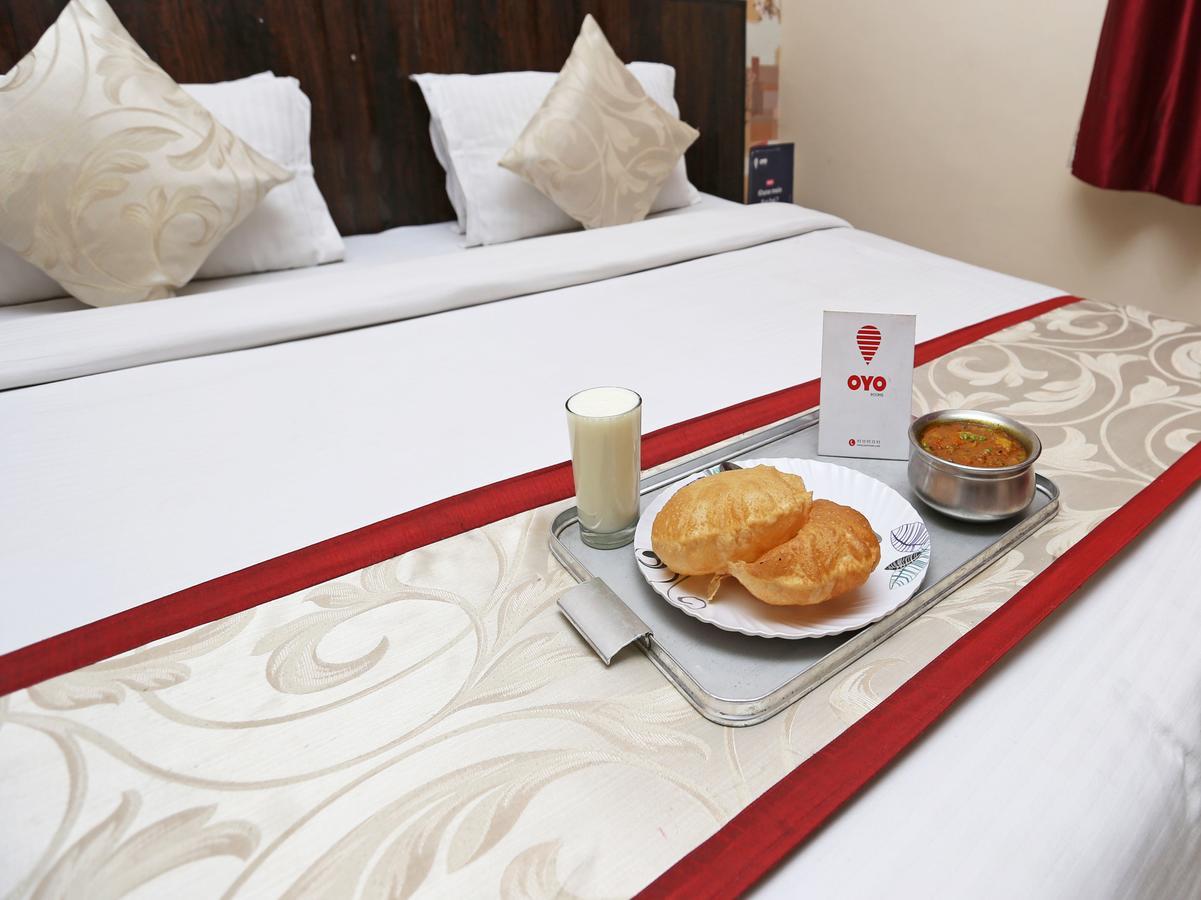 Hotel Oyo 3457 Sky Heights 2*