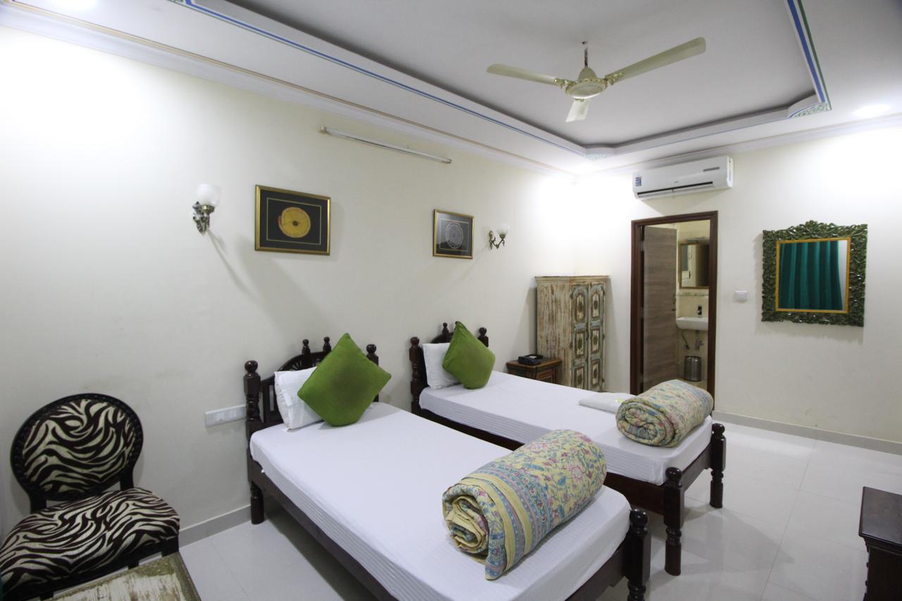 Hotel Little Ganesha