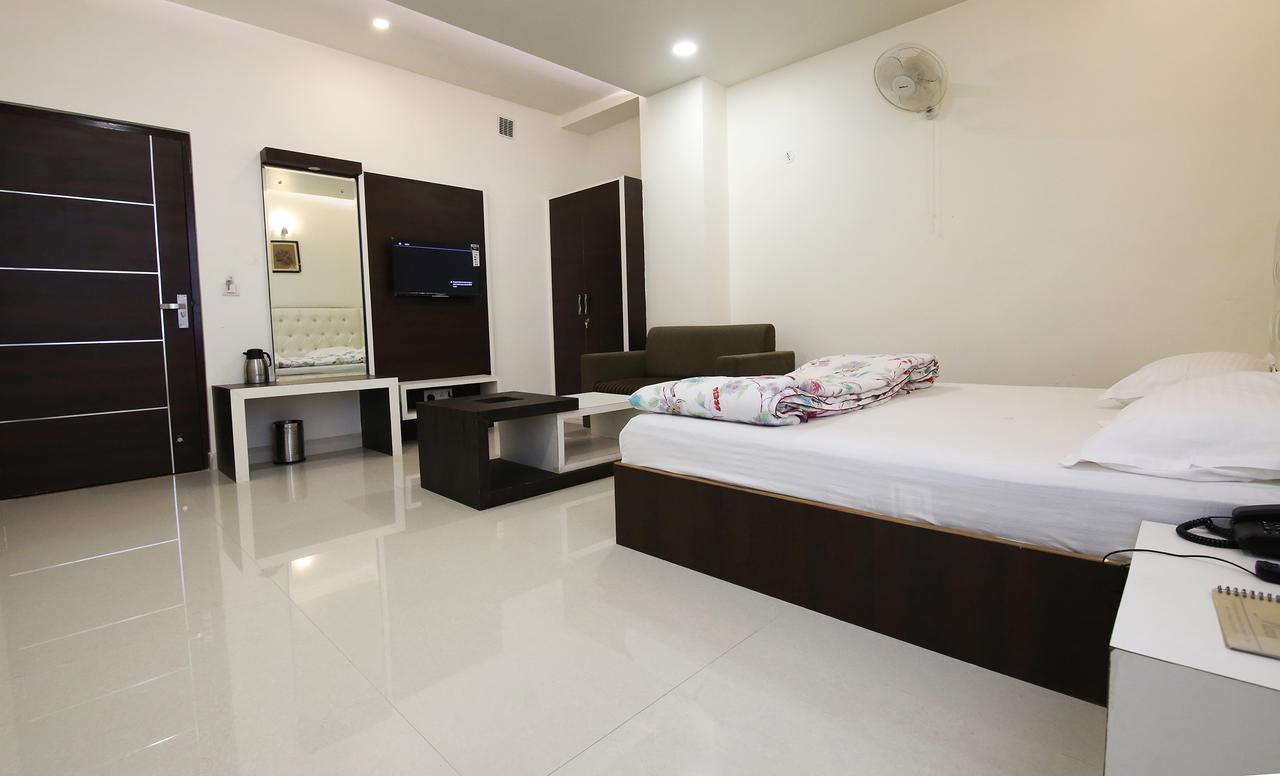 Prince & Restaurant 3* Jaipur