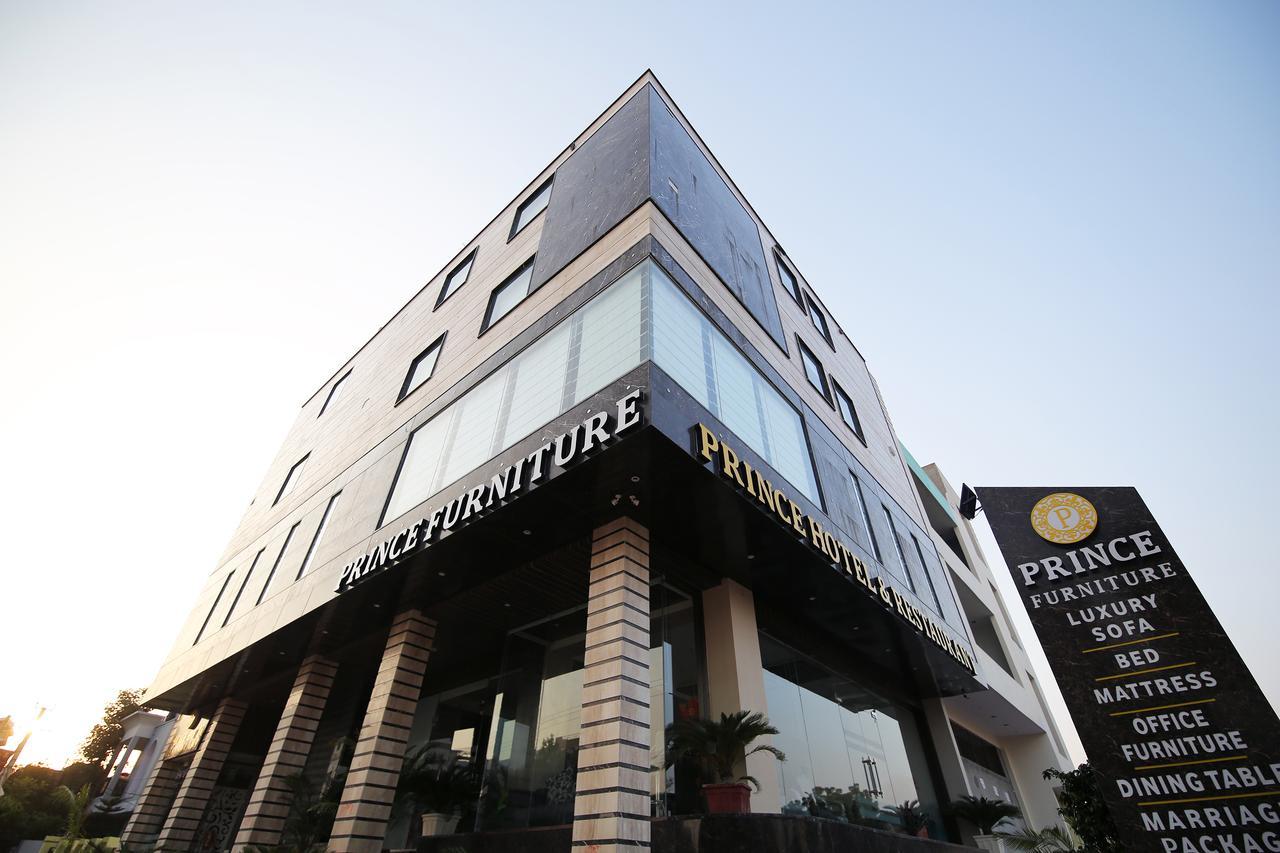 Hotel Prince & Restaurant Jaipur