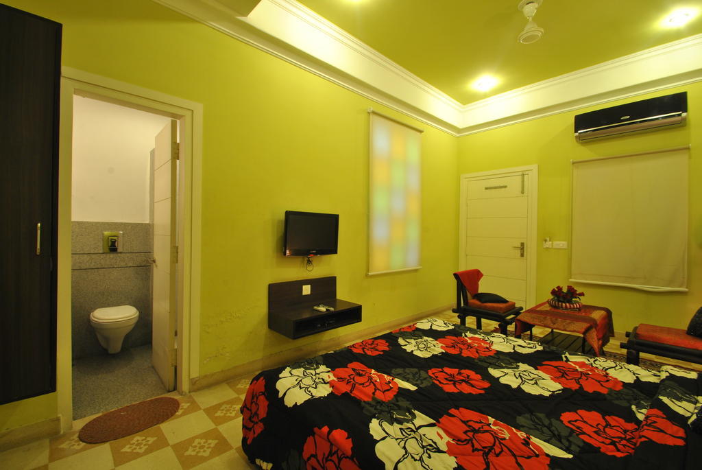 Dev Hotel 3*