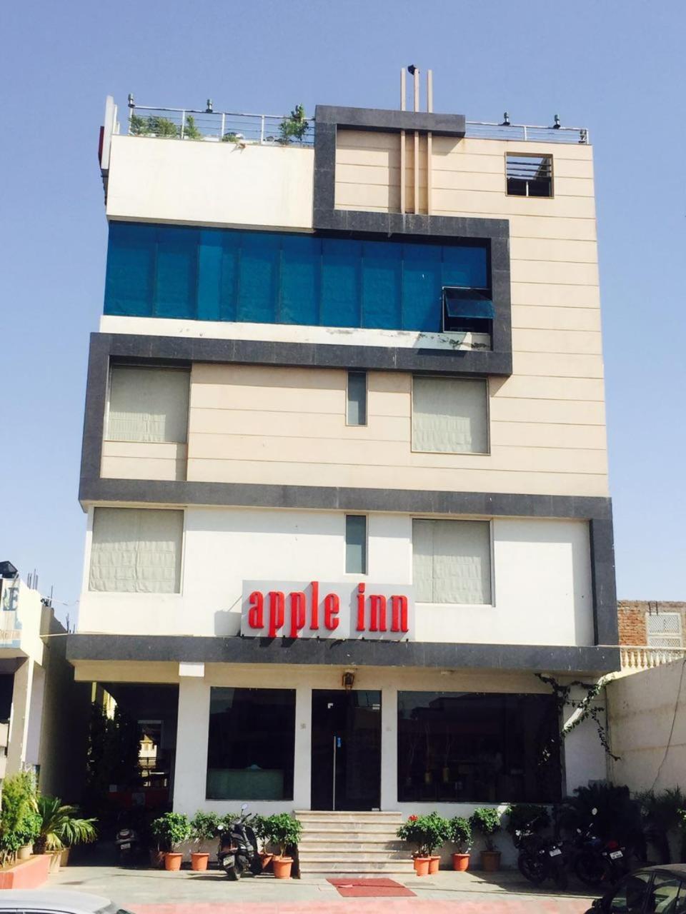 Hotel Tgi Apple 3*
