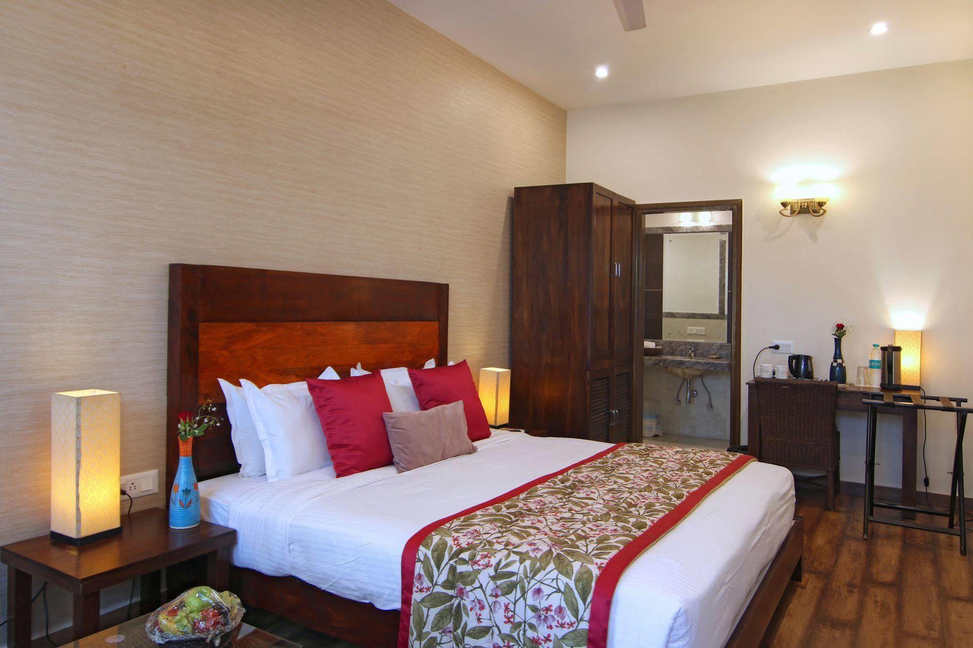 Hotel Devraj Niwas 3*