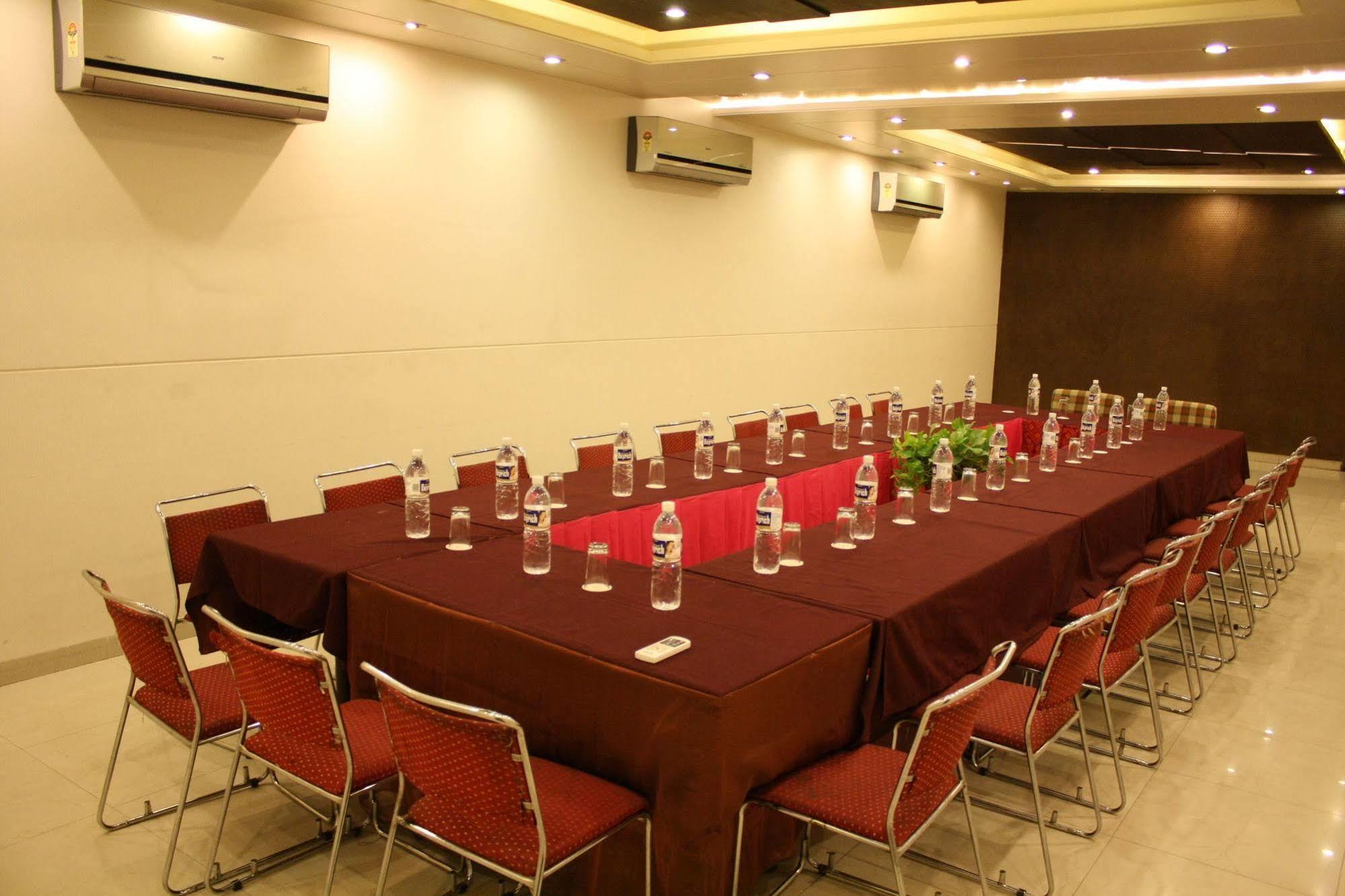 Shalimar Hotel 2*