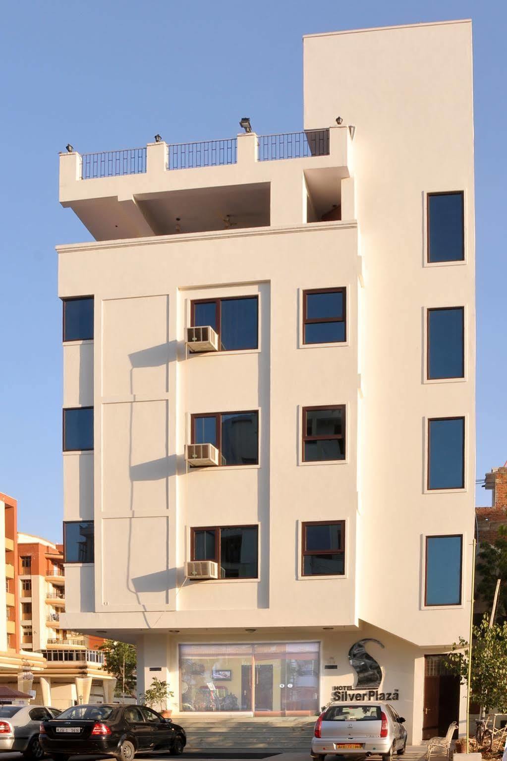 Silver Plaza Hotel